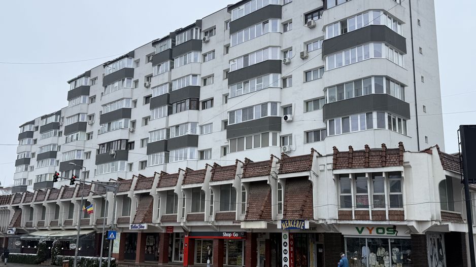 Ap 4 camere 90 mp+boxa+1 camera pe hol ultracentral b-dul Carol 1 - Poză 1