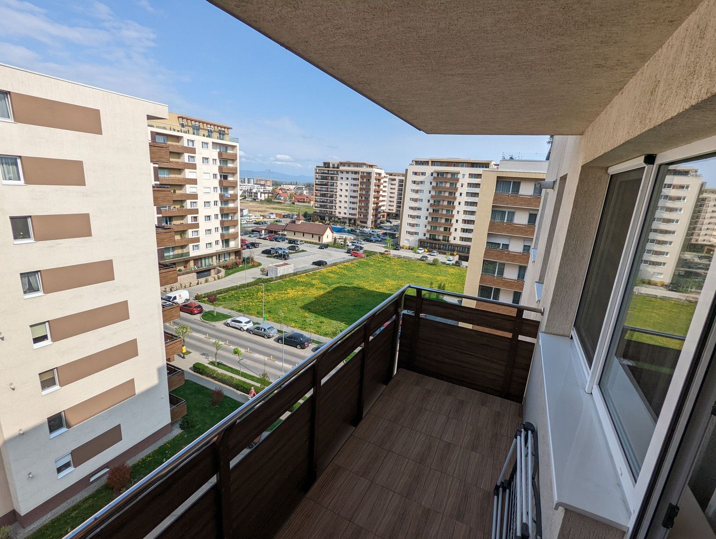 Langa Mall Coresi, in complexul Urban, 2 camere mobilate, 550 euro/luna - Poză 13
