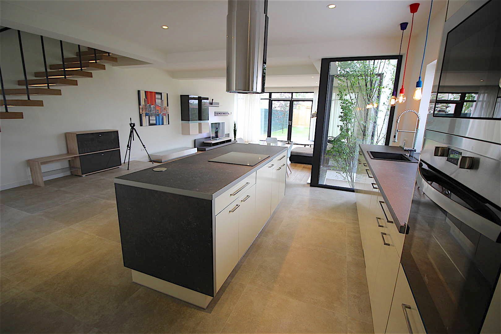 Casa de inchiriat - Poză 1