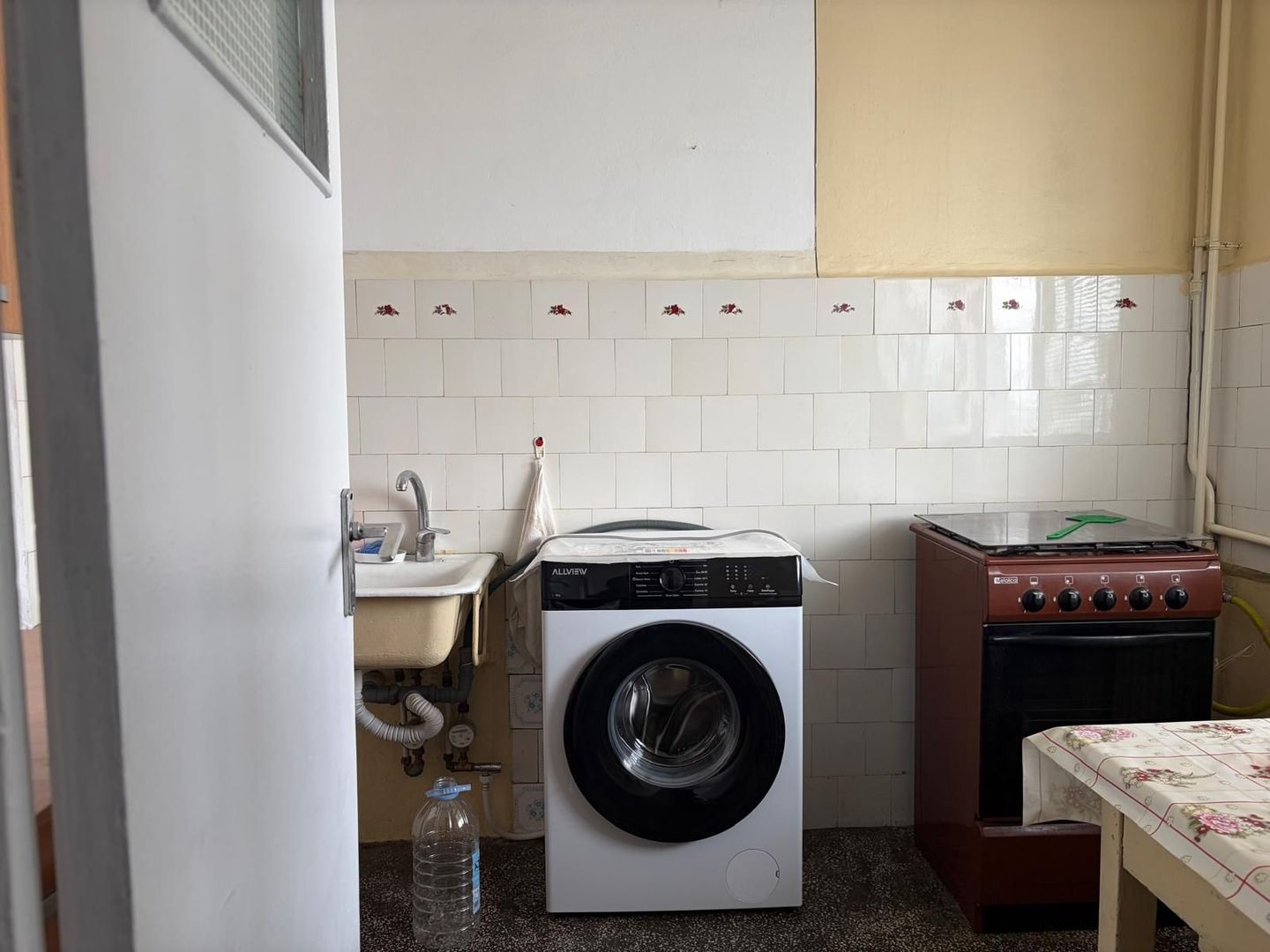 Apartament luminos cu doua camere, 1 mai - Poză 10