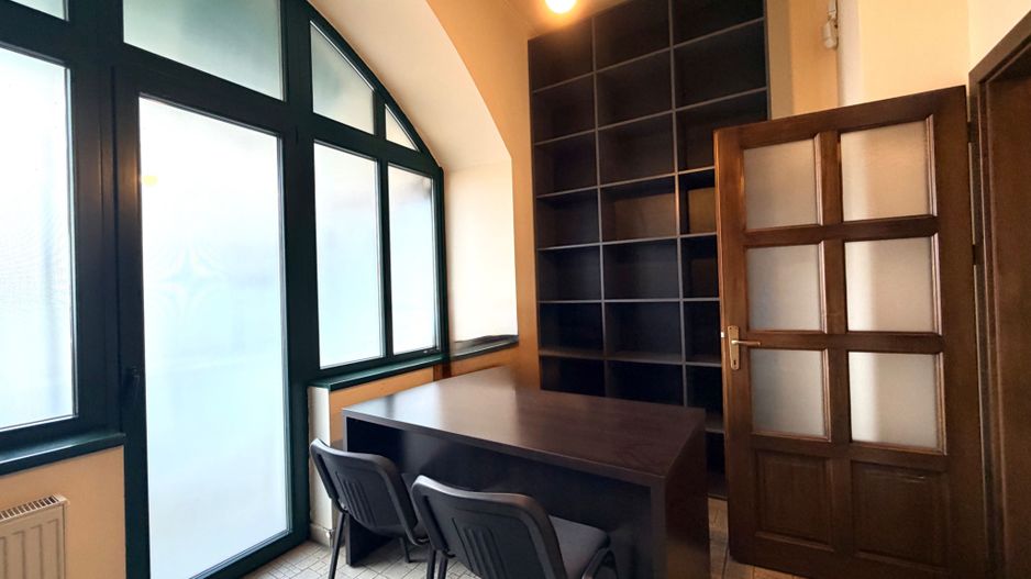 4 camere Ultracentral  - Piața Unirii, ideal birouri, parcare in curte - Poză 15