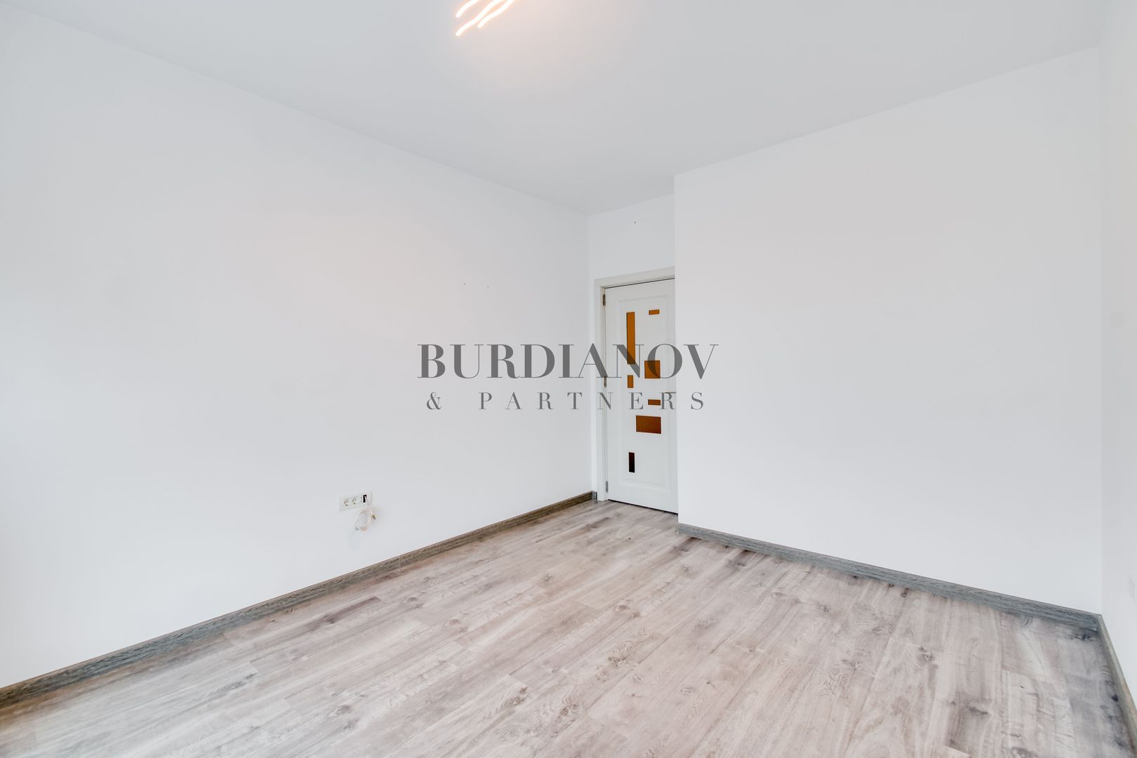 Apartament cu 2 camere de vânzare Exigent Plaza Faza 1 - Lujerului - Poză 3