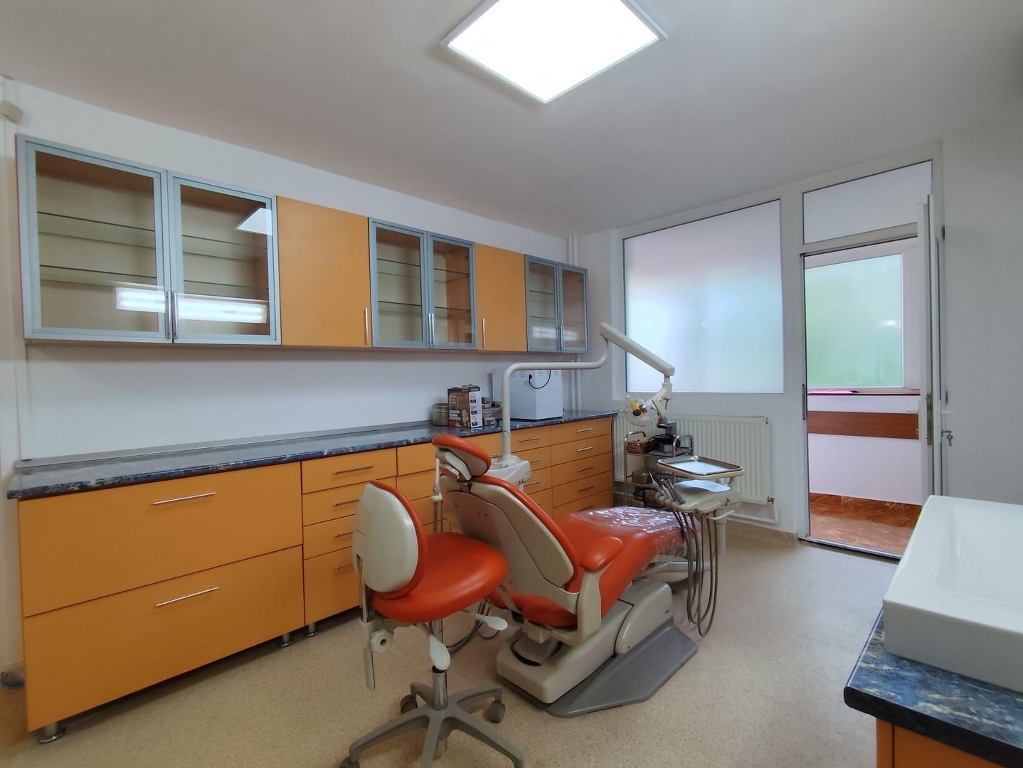 Cabinet stomatologic, echipat, modern, zona Lacu Rosu, Oradea, VANZARE - Poză 4