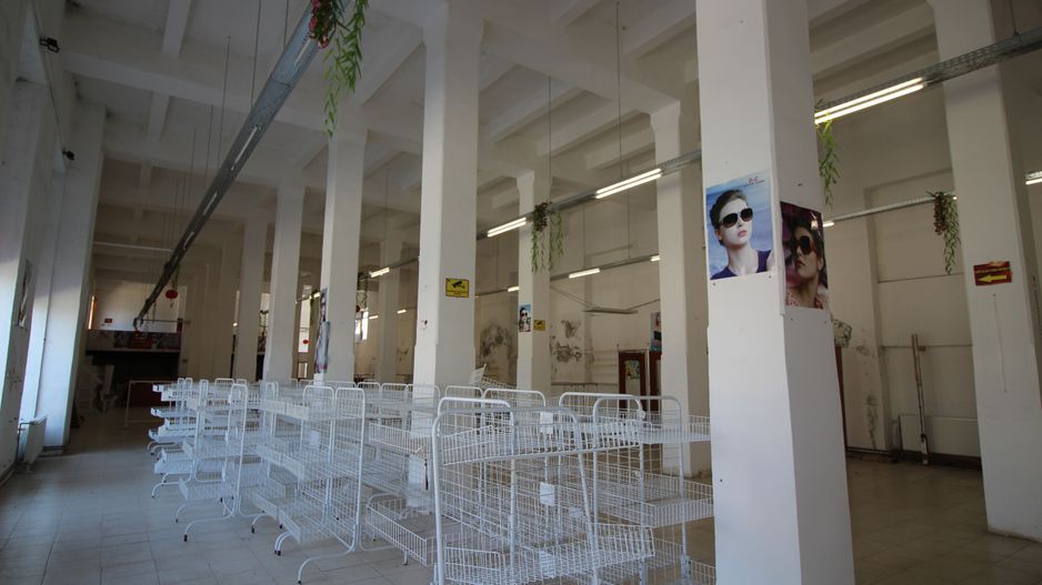 Spatiu comercial tip hala - zona semicentrala - Poză 21