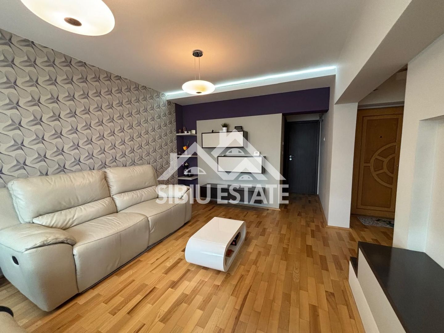 Apartament 3 camere de inchiriat Sibiu - Poză 1