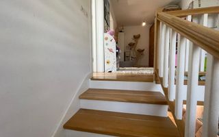 Duplex elegant cu 5 camere, 2 bai, curte in Cristian - Poză 20