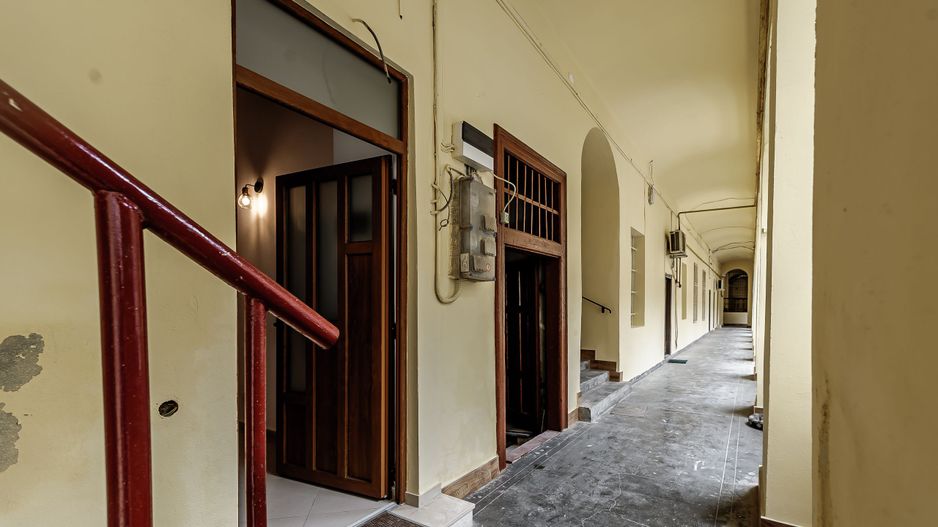 Apartament ultracentral Arad. Pretabil pentru birou. - Poză 8