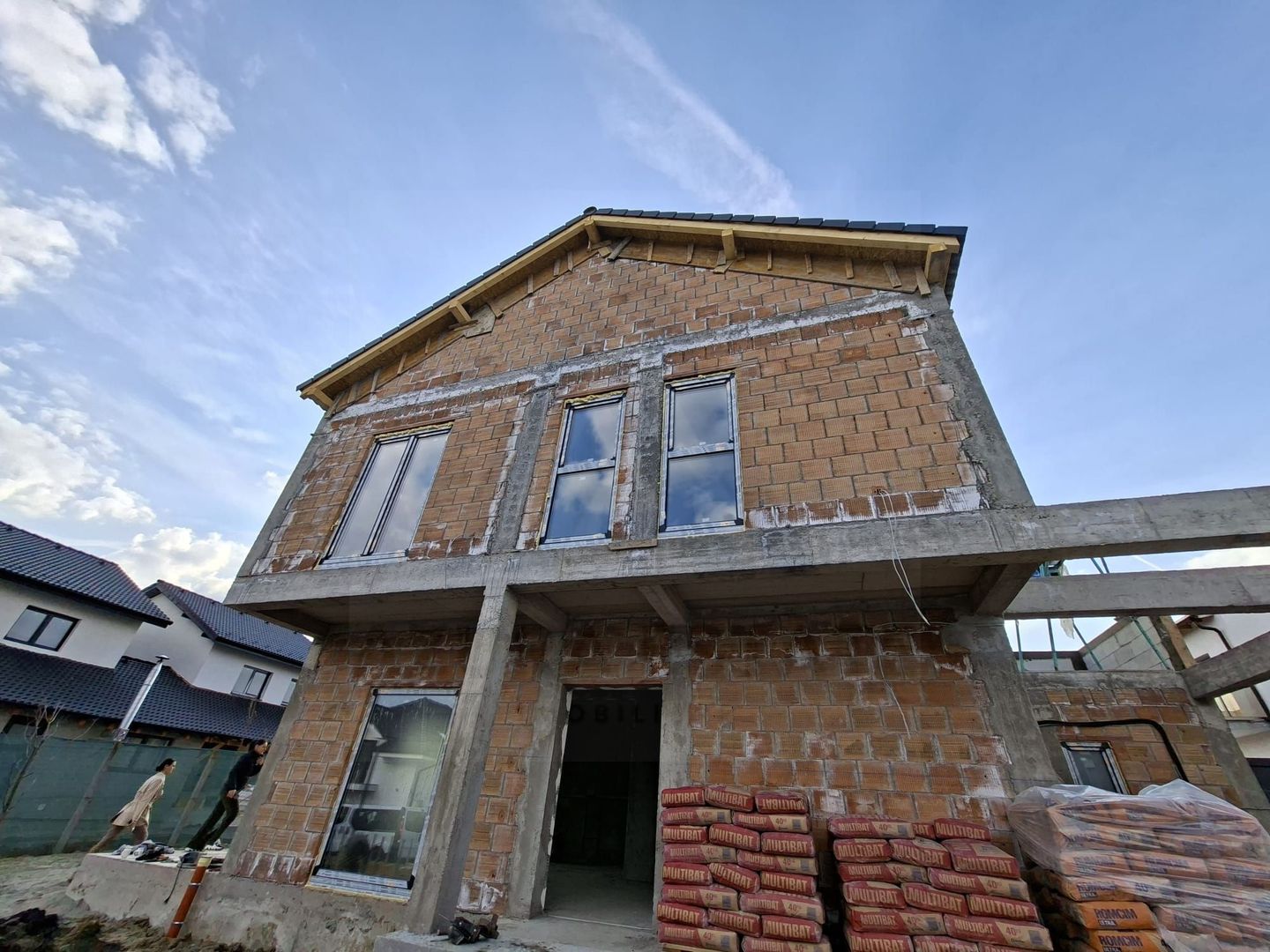 Casa individuala executie premium 129 mp utili teren 365 mp Cisnadie - Poză 1