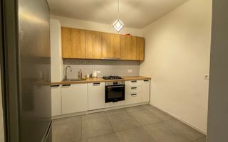 La cheie, Etaj Intermediar, Modern, Horea - Poză 6