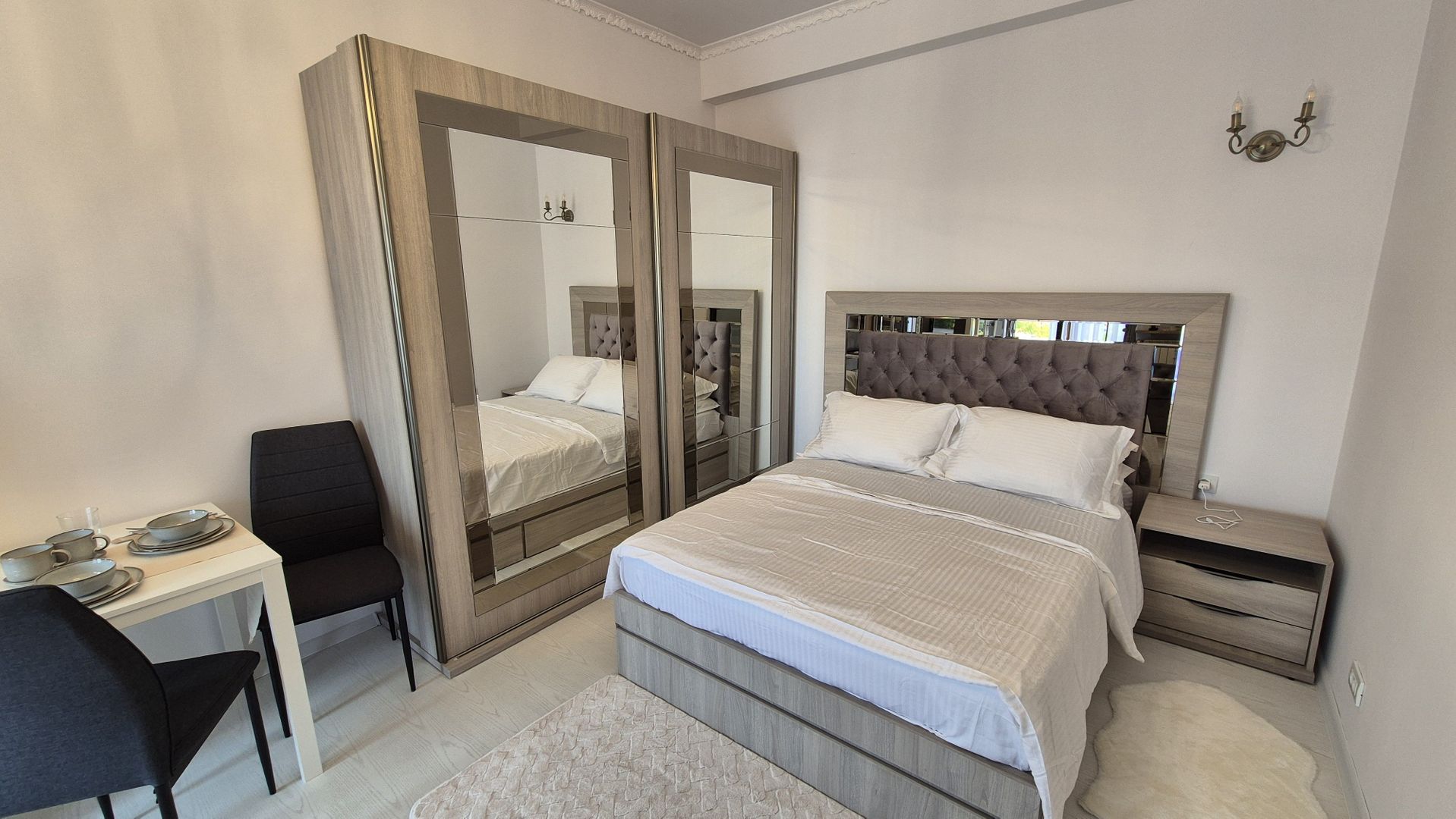 Garsonieră Modernă și Elegantă - Magheru - Romana - Poză 14