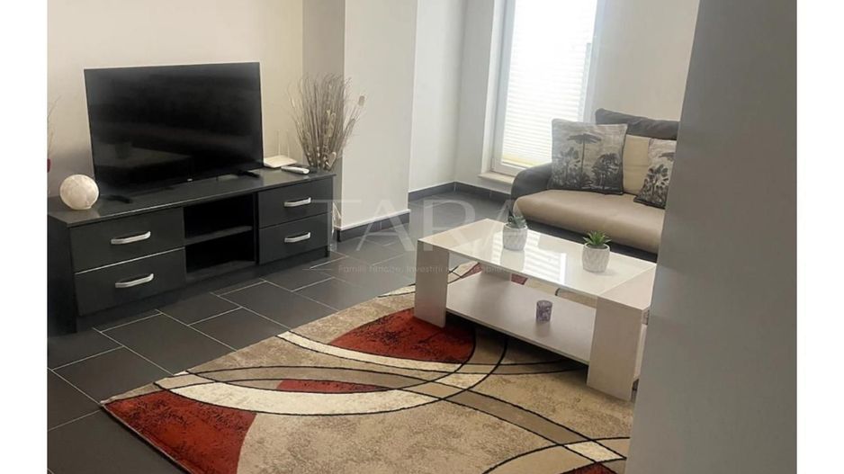 Apartament cu 2 camere,  zona Vivo - Poză 1