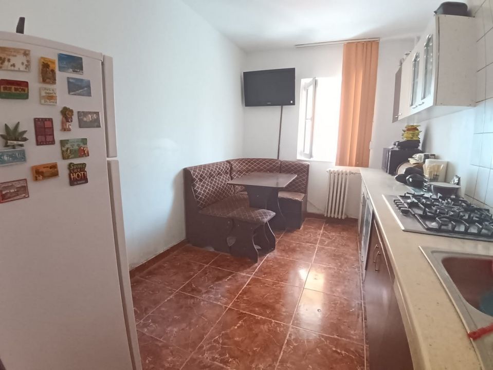 Inel I - Vanzare apartament cu 3 camere, etaj 1. - Poză 2
