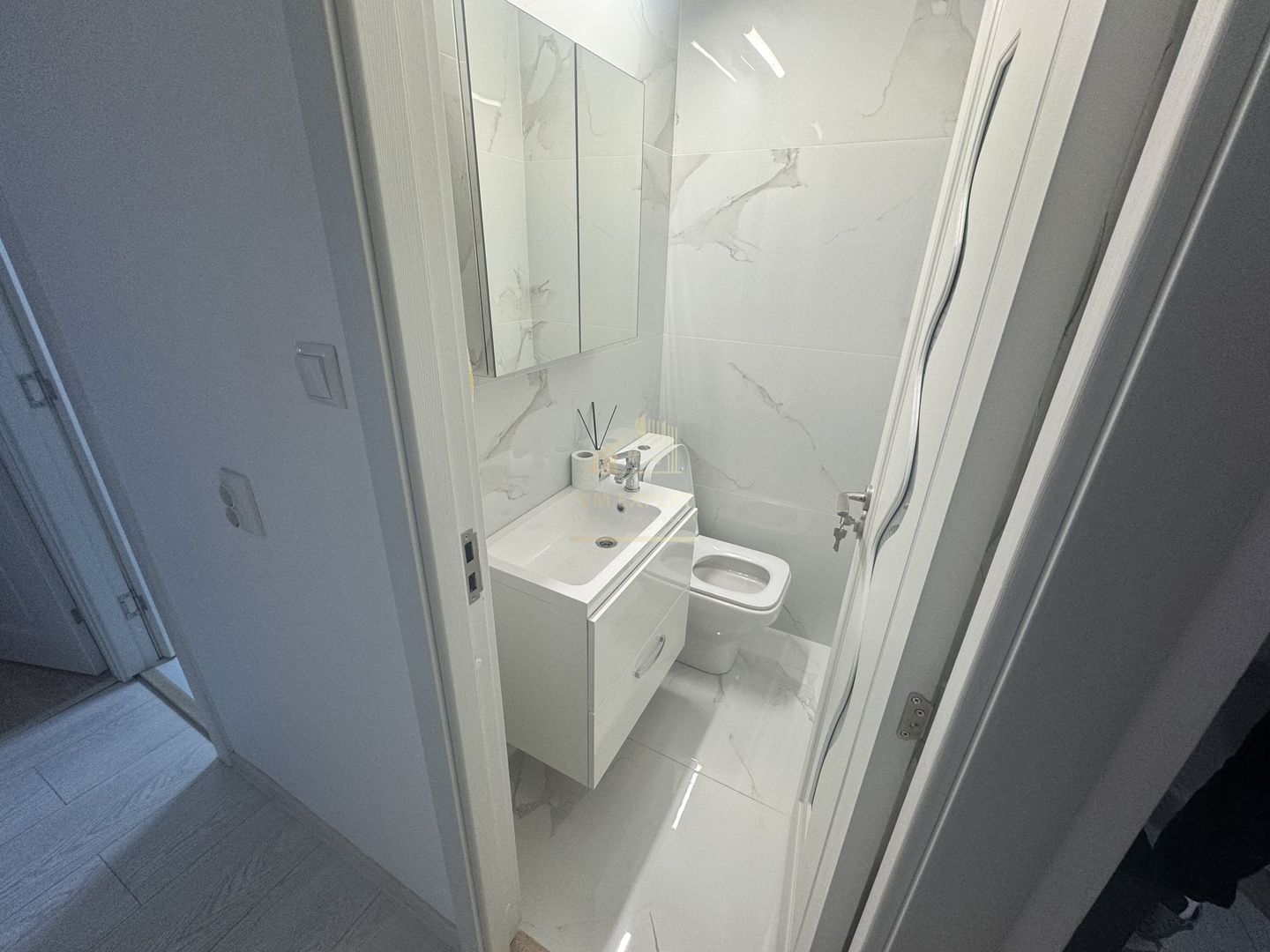 APARTAMENT CU 3 CAMERE, ETAJ 4, GRUI, CAMPULUNG - Poză 14