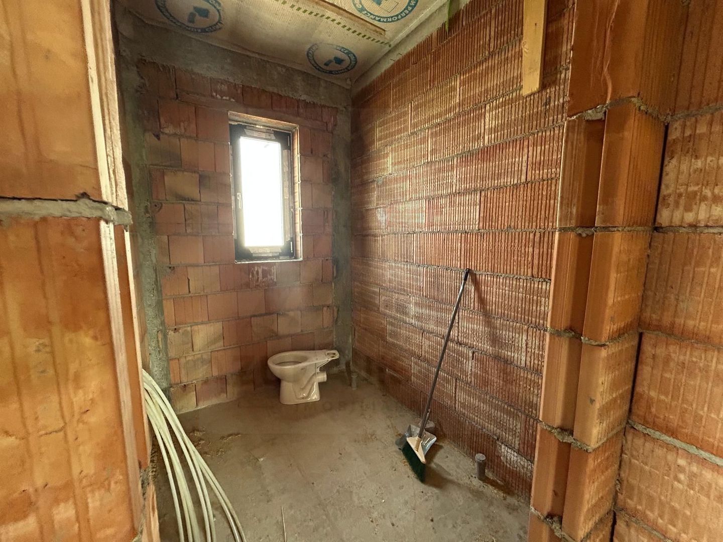 Casa premium pe un singur nivel 4 camere terasa pivnita Cristian - Poză 27