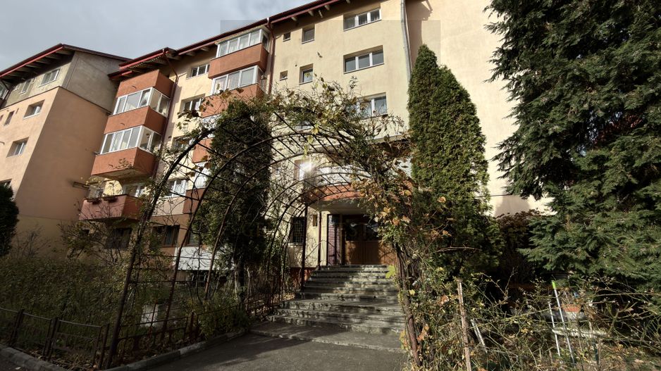 Închiriere Apartament 2 Camere Decomandat – Zona Răcădău, Brașov - Poză 2