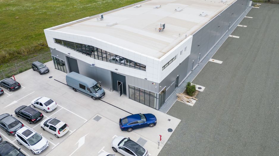 Hală industrială cu teren de 7330mp zona Aeroport - Poză 1