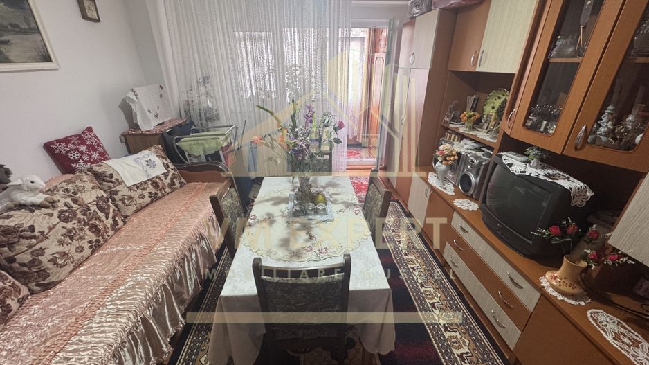 APARTAMENT 2 CAMERE ETAJ 4 VISOI CAMPULUNG - Poză 1