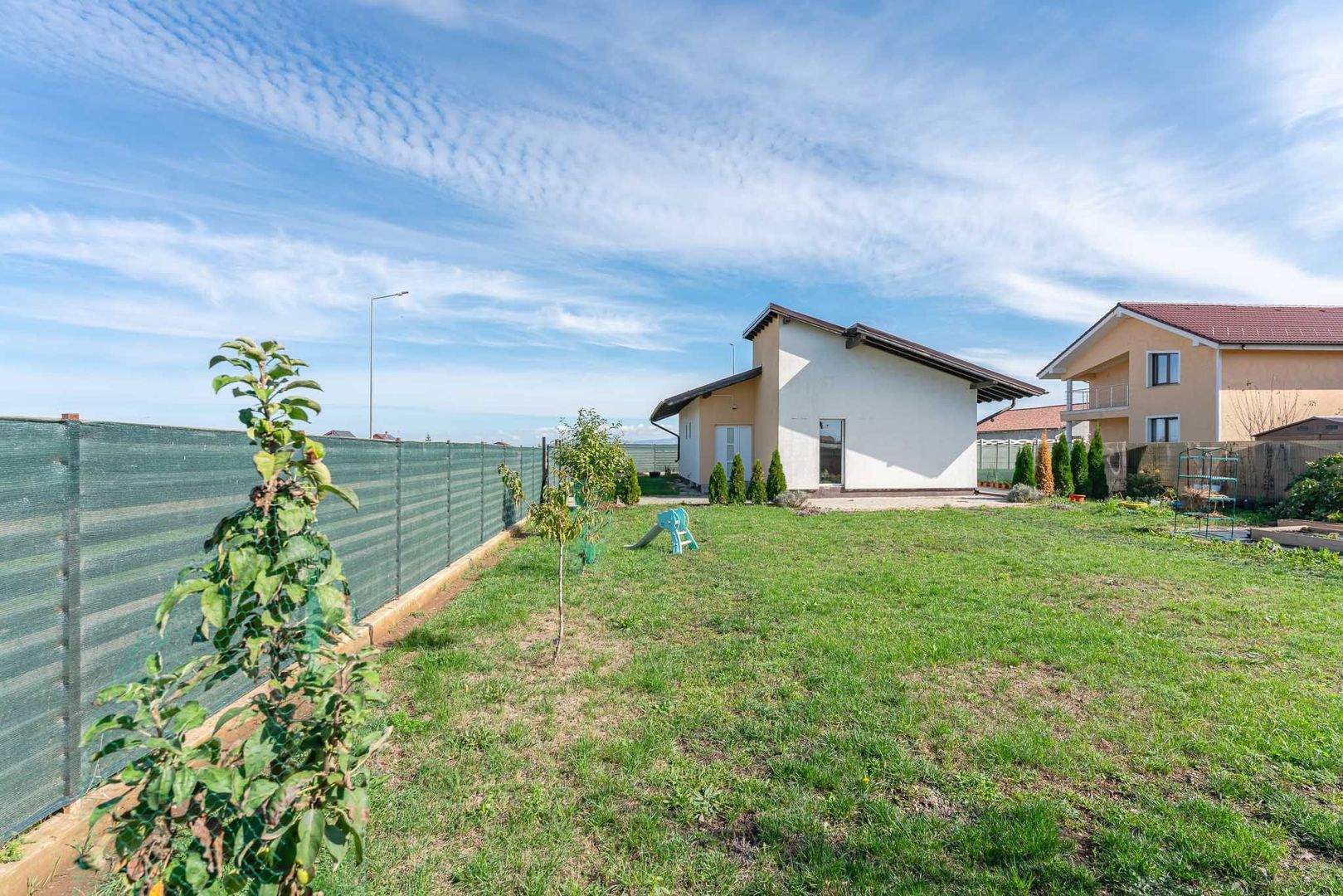 Casă individuală în Hărman, cu teren de 627 mp și bucătărie echipată - Poză 2