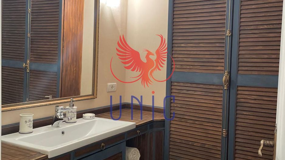 Proprietate deosebita, in inima orasului - Poză 30