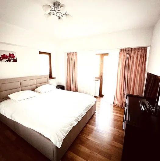 Apartament cochet cu 2 camere și vedere panoramică spre Palatul Parlamentului - Poză 2