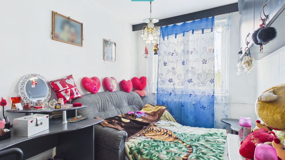 3 camere la super pret – Str. Borsecului - Poză 2