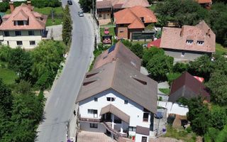 Pensiune lângă Castelul Bran | 9 camere | Pregătită pentru activitate - Poză 1