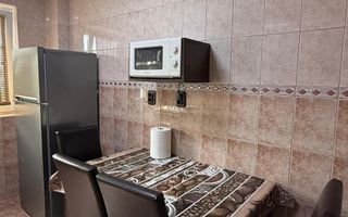 Apartament 3 camere de închiriat Berceni - Poză 18