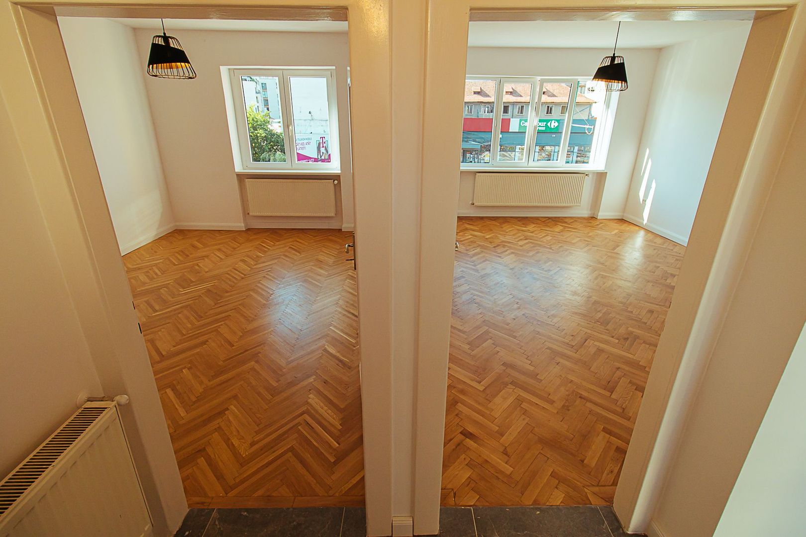 Exclusivitate - Zona Tribunalului , Sf. Constantin, spațiu stradal - Poză 1