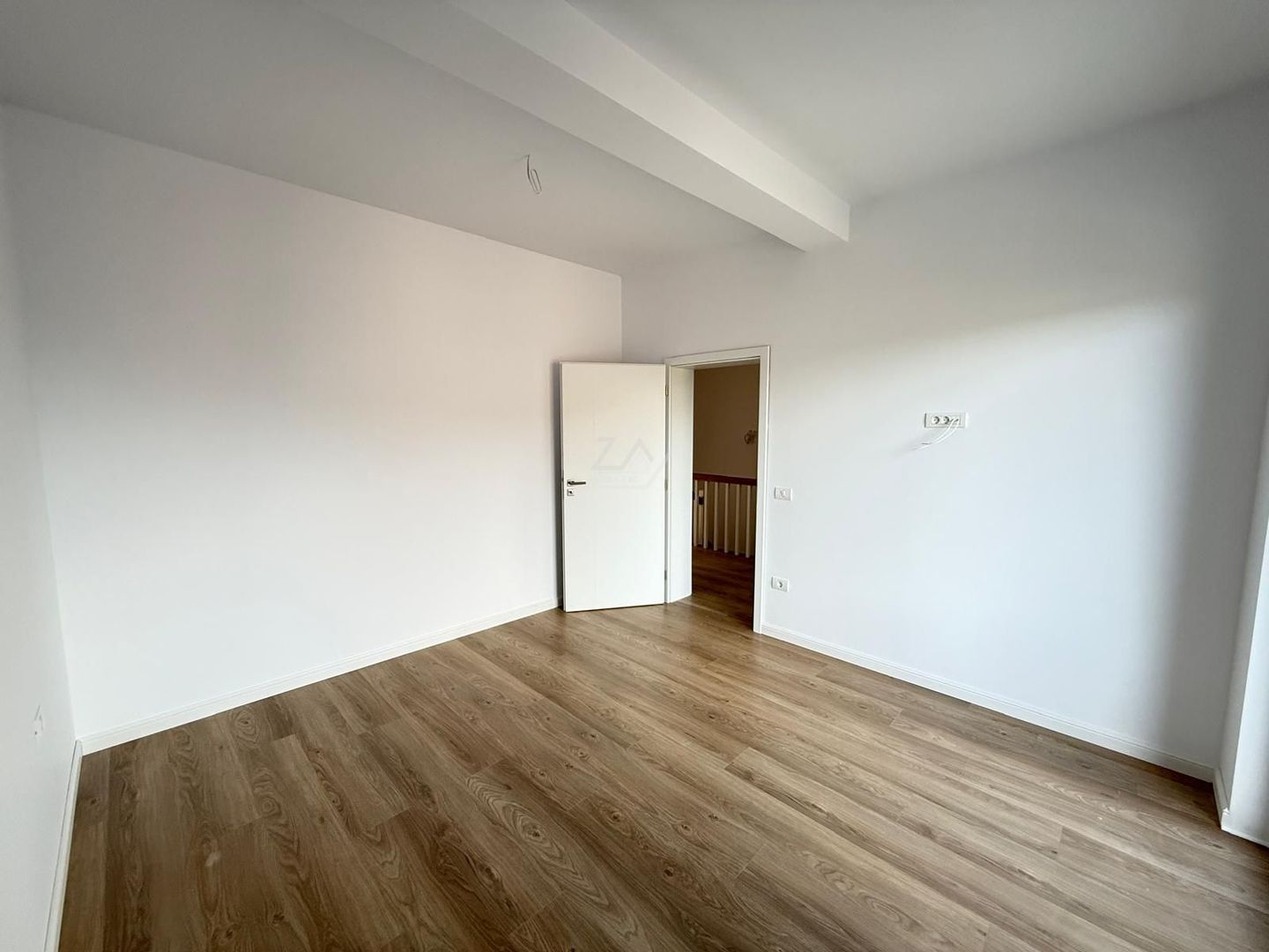 Comision 0. La asfalt. Pozitie excelenta. 3 dormitoare. Parcare. - Poză 11