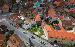 Imobil doua camere in casa+spatiu comercial+teren 270 mp  cu CF separat - Poză 8