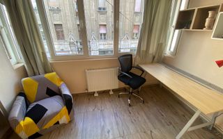 2 dormitoare, centrala proprie, bucatarie inchisa. Piața Libertatii. - Poză 2