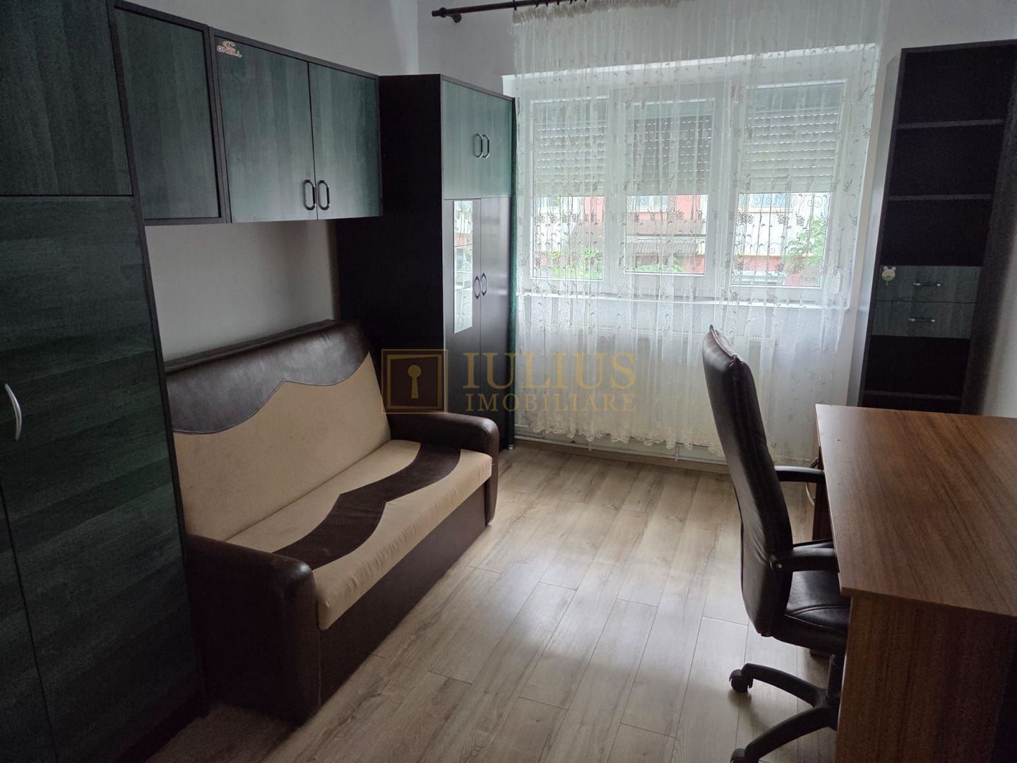 Apartament in zona Spitalului Judetean - Poză 3