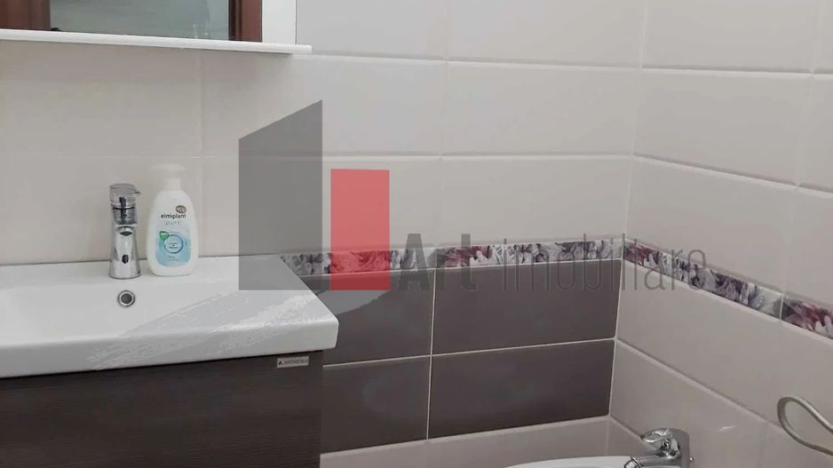 3 camere Panduri hol H - Poză 7