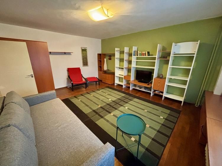 Apartament 2 camere, lux, metrou Izvor - Poză 1