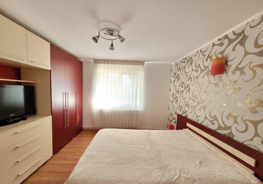 De vanzare Apartament 3 camere in Vila, Aparatorii Patriei, sector 4 - Poză 3
