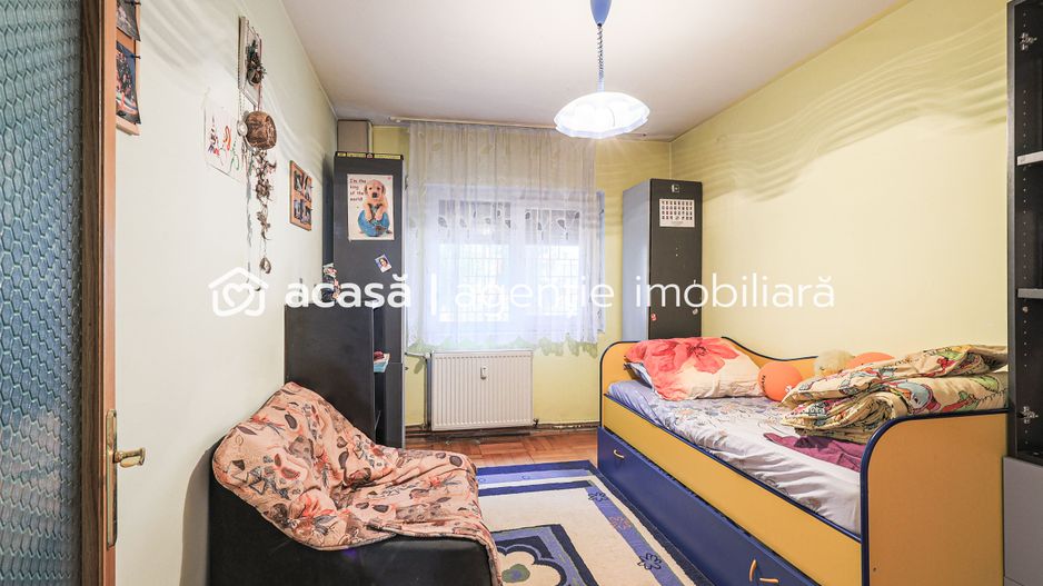 Apartament foarte spațios cu 5 camere la parter in Micalaca Comision 0 - Poză 9