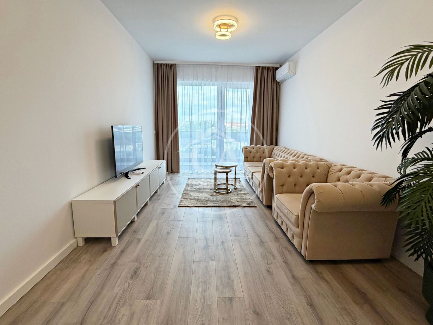 Apartament de închiriat cu 2 camere în Prima Arena, Oradea - Poză 1