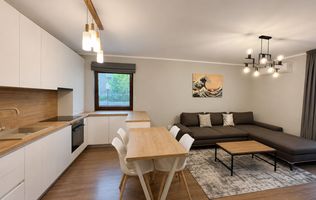 Apartament cu 3 camere in Ansamblul Lumina – Europa