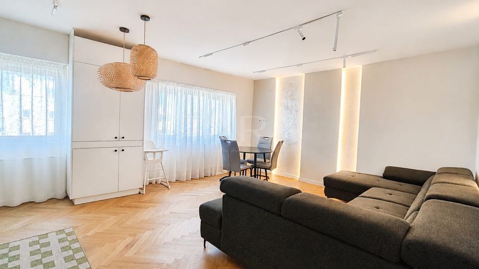 Prima închiriere! Apartament 3 camere, view spectaculos, Zorilor. - Poză 1