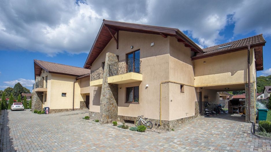 Casă de închiriat în cartierul exclusivist - Green Valley - Poză 1