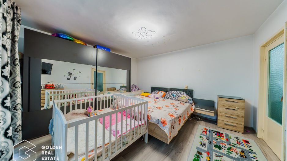 Apartament 3 camere, decomandat, Confectii, comision 0% - Poză 8
