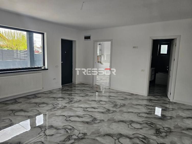 CASĂ  DE VÂNZARE – VALU LUI TRAIAN - Poză 3