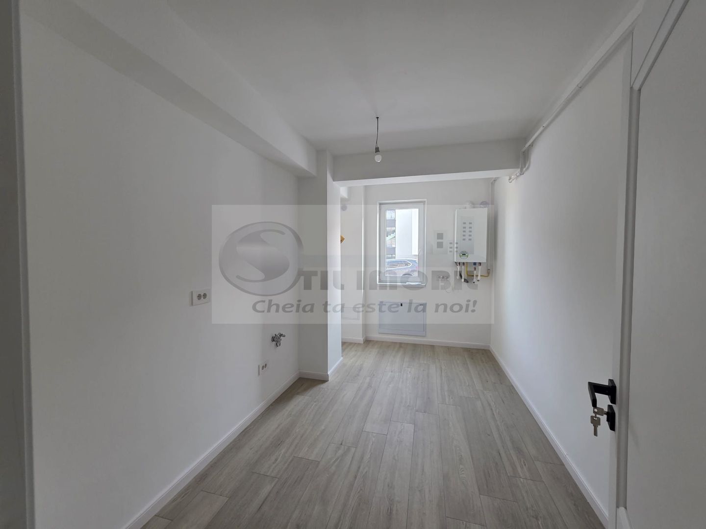 Apartament o camera Pacurari - Str. Soarelui - 42mp - 72.500Euro - Poză 1