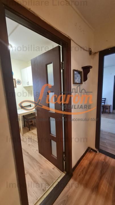 Apartament 2 camere,parter,semidecomandat,zona Coca Cola - Poză 1