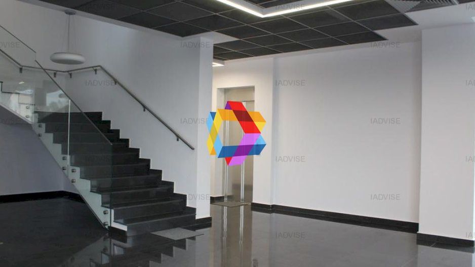 Showroom/birouri de închiriat Brasov- 60 mp cu ( utilități incluse in pret ) - Poză 3