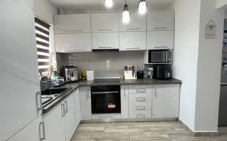 Apartament 3 camere de vânzare | Etaj 4 | Zona Micro 15 - Poză 15