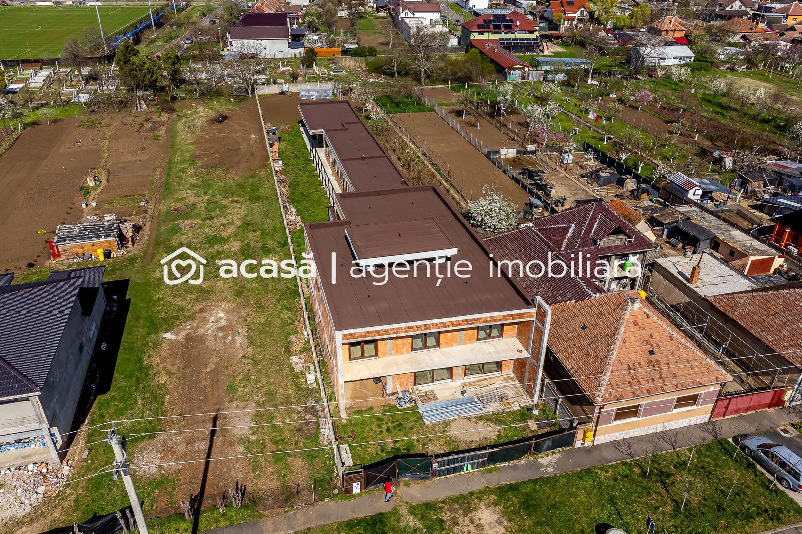 Pret redus Cladire cu potențial multiplu în Sânnicolau Mic Comision 0 - Poză 2