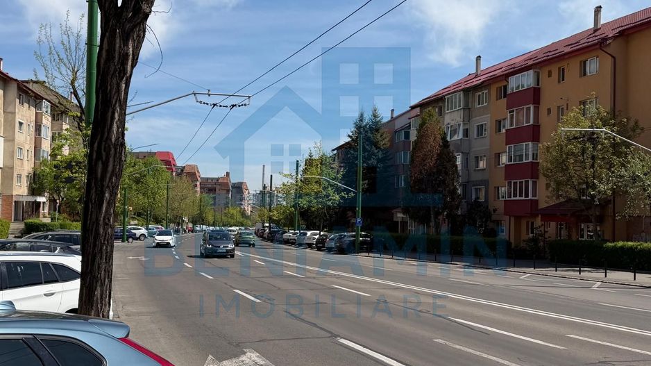 Spatiu Comercial-Bld Muncii 40-Fix in intersectie-Zona buna-Liber - Poză 1