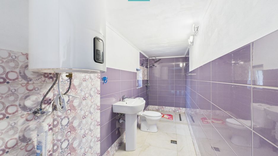 Casă cu 3 camere lângă graniță - Poză 7