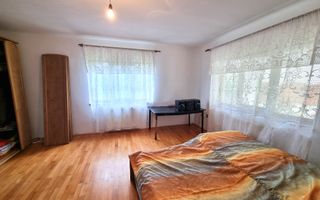 De vanzare casa 6 camere, S+P+M, 900mp teren, Cetate - Poză 7